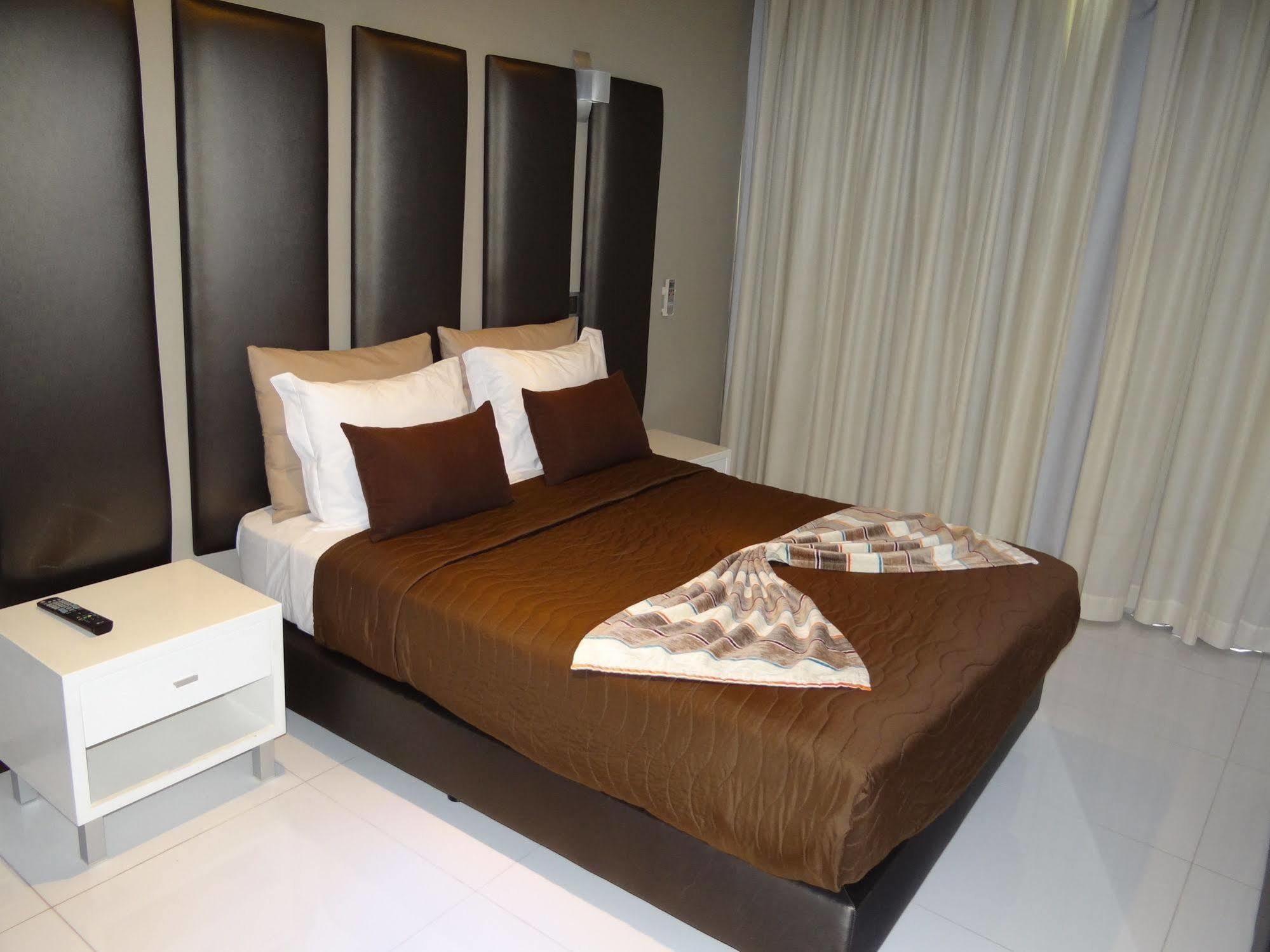 Rk Suite Hotel Луанда Екстериор снимка